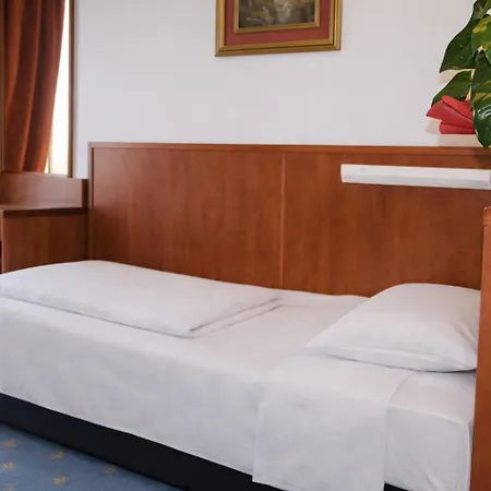 Garden New Management 3* Limone sul Garda