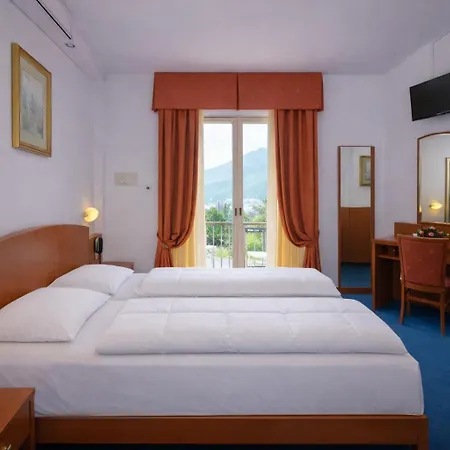Garden New Management 3* Limone sul Garda