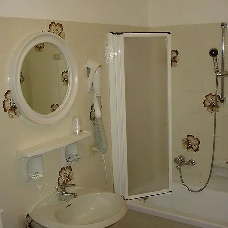 Garden מלון לימונה סול גרדה